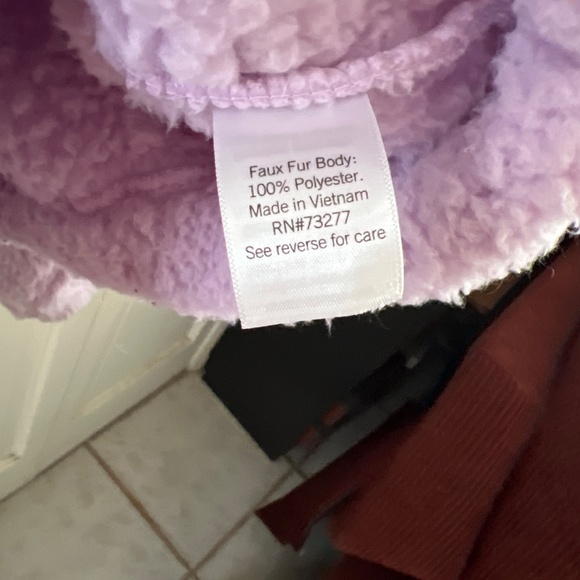 Lavender faux fur jacket! - Picture 6 of 8